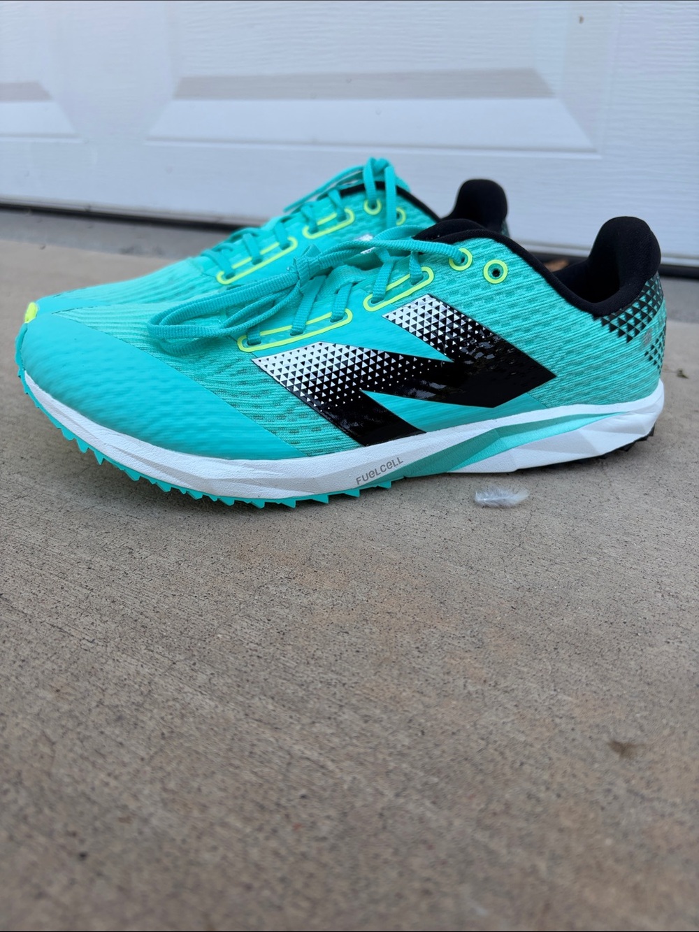 New Balance FuelCell XC7 v5 XC Racing Shoes Green/Black Men’s 7.5 Women’s 9 NEW